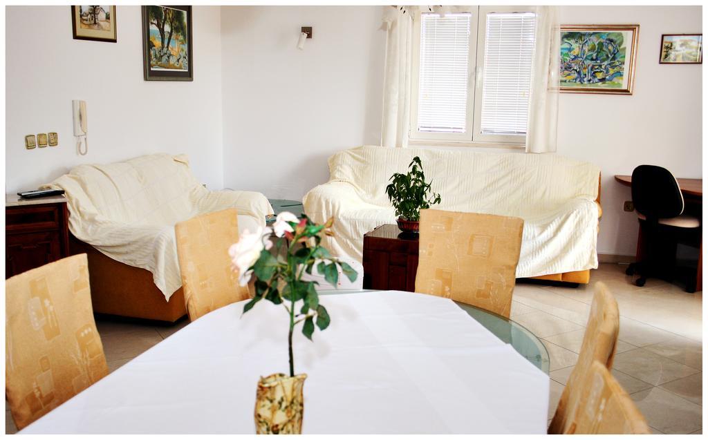 Apartments Ruza Примоштен Номер фото
