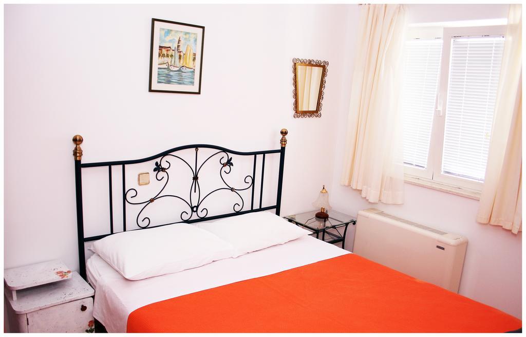 Apartments Ruza Примоштен Номер фото